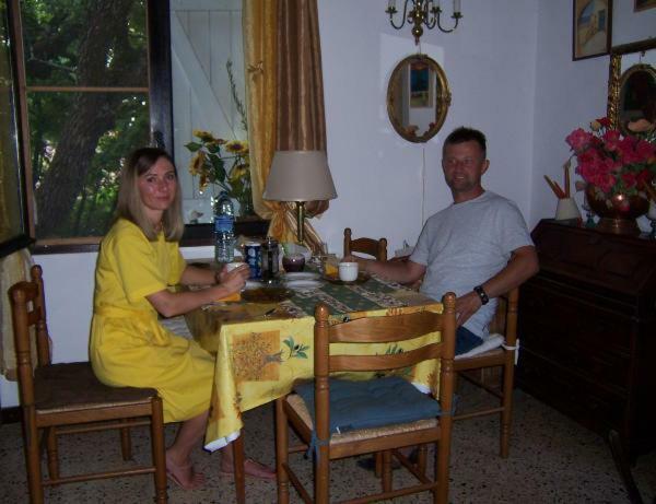 Dom L' Argo Apartman Reillanne Kültér fotó