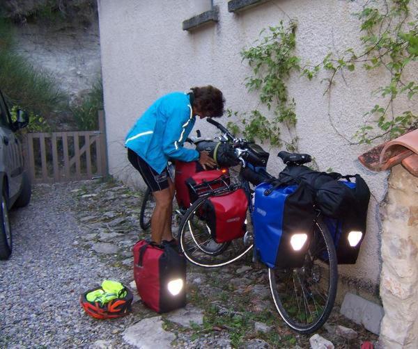 Dom L' Argo Apartman Reillanne Kültér fotó